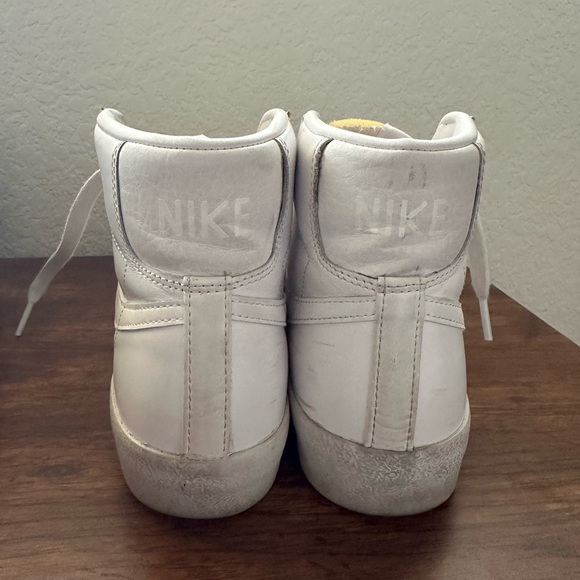 Nike "Blazer Mid '77" W - White / White 6.5 - Picture 5 of 8